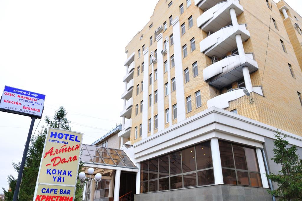 Altyn Dala Hotel Astana Bagian luar foto